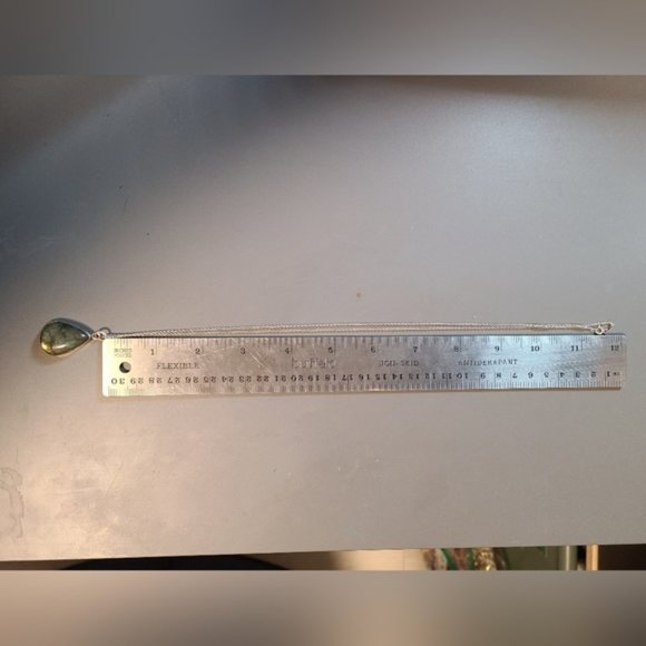 Labradorite set in sterling silver with chain - Picture 4 of 4